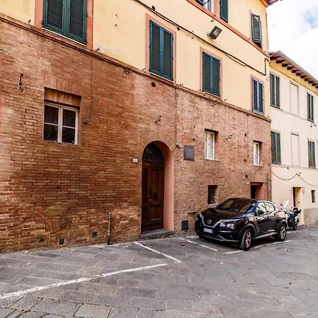 Daire Porta Romana Charme *